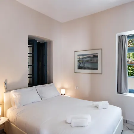 Av - Vivian アパート Kariá